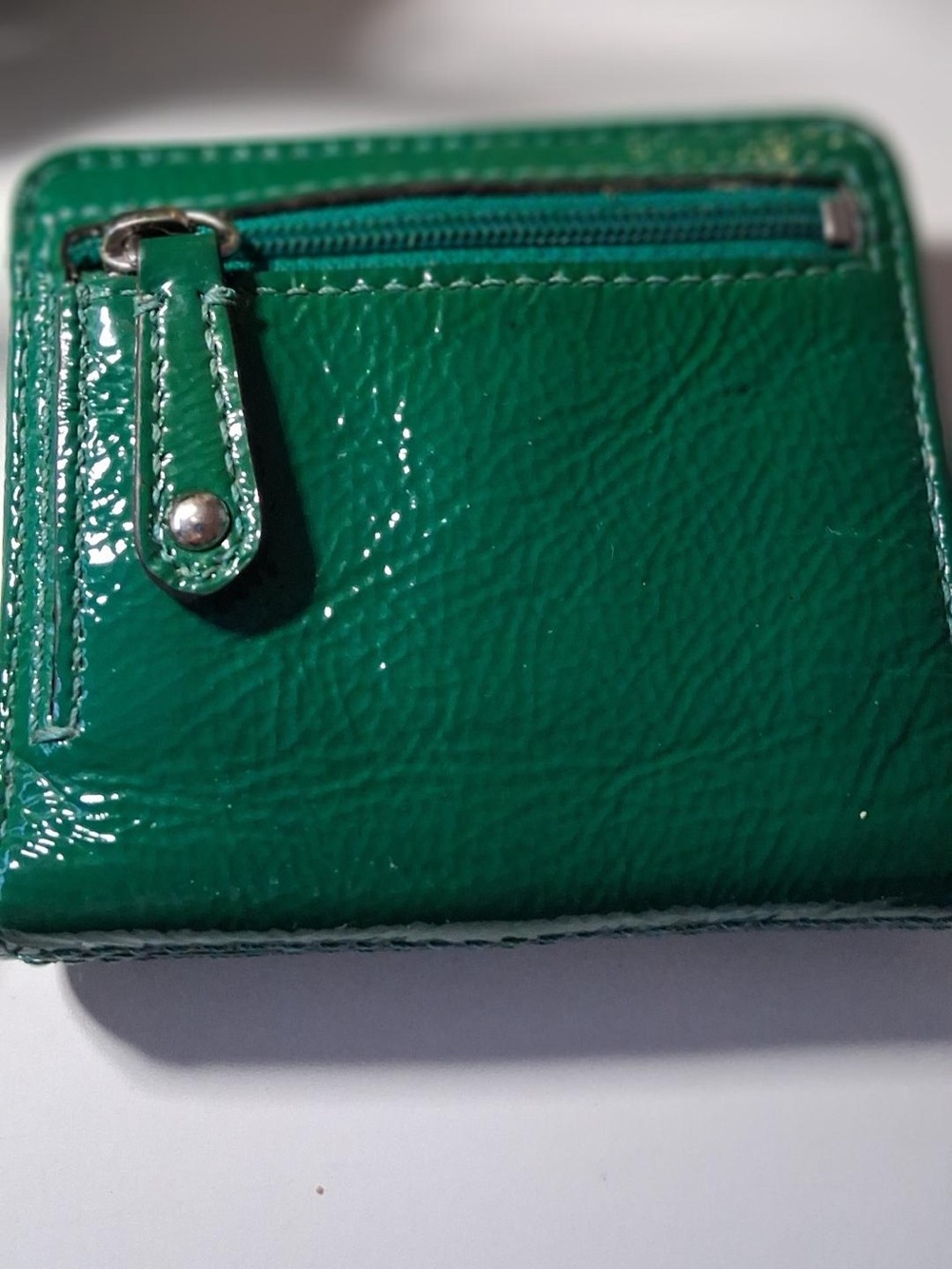 COACH VINTAGE GREEN PATENT LEATHER COMPACT WALLET EUC - Picture 3 of 8